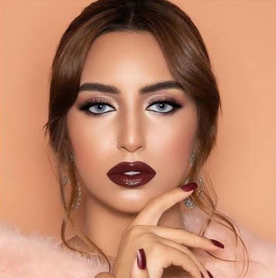 Single Tone Grey Eye Lens