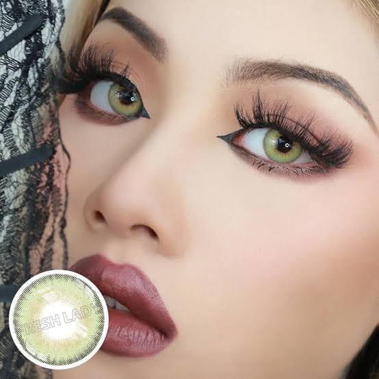 LA Girl Green Eye Lens